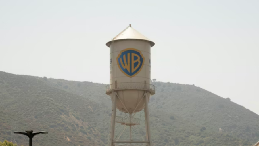 Warner-Bros-building-with-hill-in-background.png
Warner Bros building with hill in background